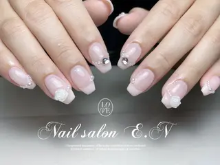 ネイル E.N🦋 長さ出し/持ち込みのネイルデザイン