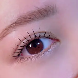 マツエク・マツパ miien(SALONVILLAGE内)所属・MOE /渋谷・明治神宮前のマツエク・マツパデザイン