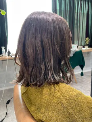 ミディアム 大久保 優香のヘアスタイル