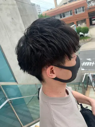 ショート メンズ 透け感✨ダメージレス カラーHana🤍のヘアスタイル