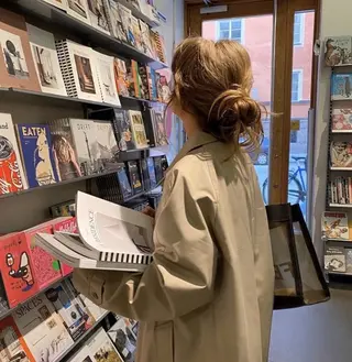 ロング カラー atelier doux dimanche（アトリエ・ドゥー・ディマンシュ）所属・Fukamiレイヤー 透明感カラーのヘアスタイル