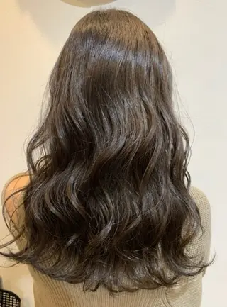 ロング GRAND JETE所属・Kamiya Minamiのヘアスタイル