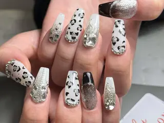 ネイル 💕鈴木ユリ パラジェル/オフ無料のネイルデザイン