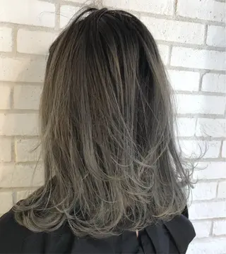 カラー she2.shinjuku所属・takumi Hのヘアスタイル