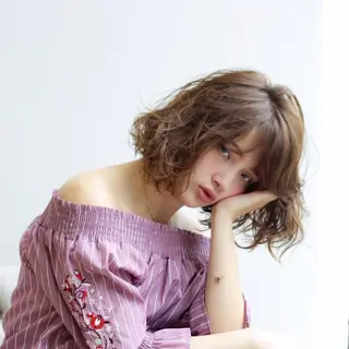 ミディアム 似合わせ艶髪カラー ❤️ハダユミのヘアスタイル