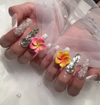 ネイル Roi〈ロワ〉 Rinneのネイルデザイン