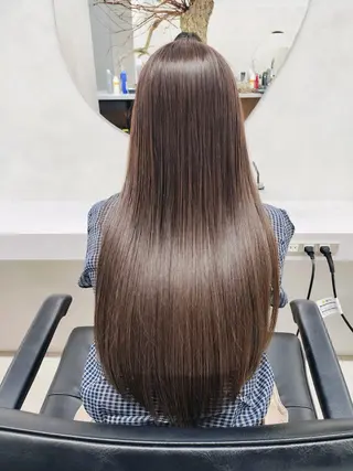 セミロング カラー 新島 涼のヘアスタイル