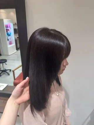 カラー 新村 美咲のヘアスタイル