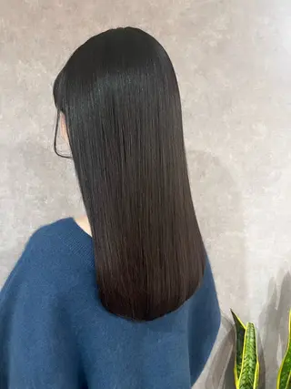 セミロング Cafune所属・山岡 美穂のヘアスタイル