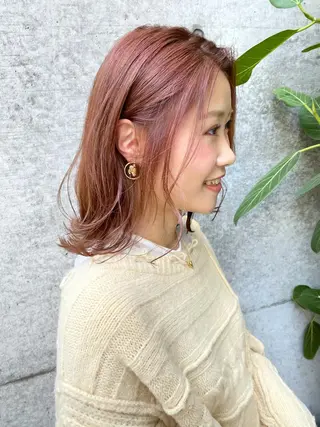 セミロング カラー clomus所属・YUKA艶髪 🌸寛ぎ部屋のヘアスタイル