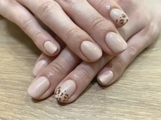 ネイル charme所属・. SHIORIのネイルデザイン