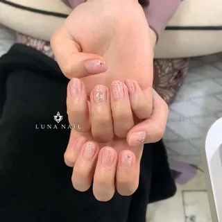 ネイル アトリエ　ミモザ所属・いまむら あかりのネイルデザイン