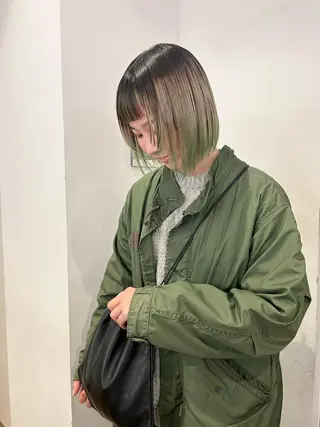 ミディアム カラー maruquee de mashu所属・モモコ/ブリーチ/ ミルクティカラーのヘアスタイル