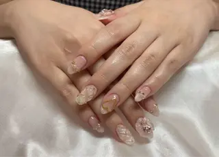 ネイル Kaka_ パラジェル、長さだしのネイルデザイン