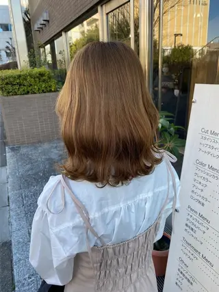 セミロング ELEN 新百合ヶ丘のヘアスタイル