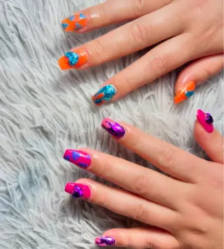 ネイル シェヌネイル JURAのネイルデザイン