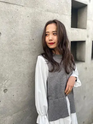 ロング カラー La  SHE's 天王寺店所属・マルヤマ リナのマツエク・マツパデザイン