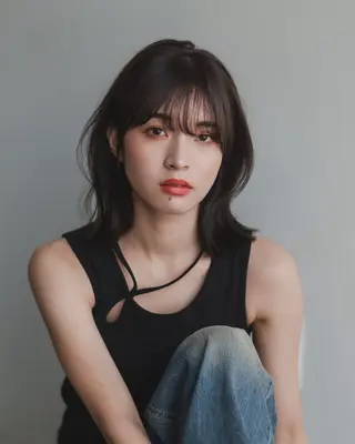 ミディアム カラー 前髪/顔周り /レイヤー/秋山 元のヘアスタイル