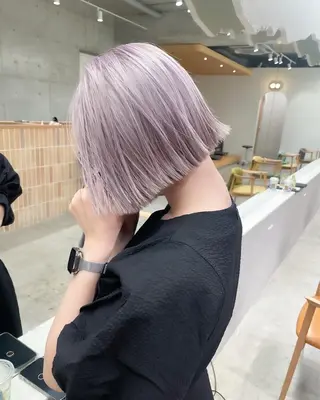 ショート カラー ヘアアレンジ ミニボブ/ブリーチ 🌈MISATOのヘアスタイル