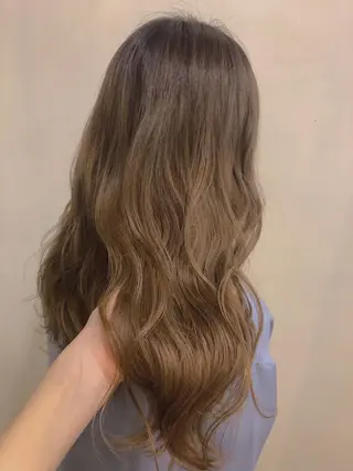 ロング カラー ヘアアレンジ 🕊鈴木李歩🤍 /似合わせカットのヘアスタイル