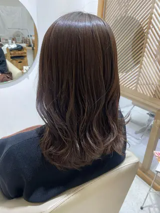 セミロング カラー 安永 涼のヘアスタイル