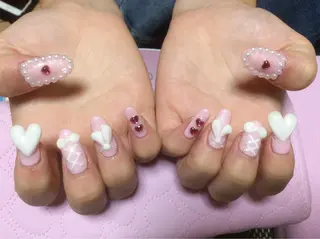 ネイル フラワー ムーンのネイルデザイン