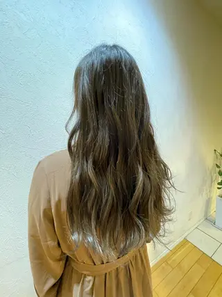 ロング カラー Cica所属・大野 風真のヘアスタイル