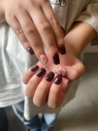 ネイル +vico 堀江店所属・中西 春那のネイルデザイン