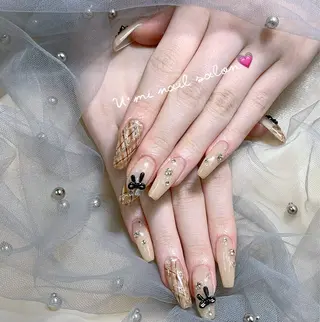 ネイル U·Mi nail salon所属・U·Mi 上野御徒町容のネイルデザイン