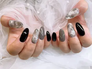 ネイル cachette staff🌟のネイルデザイン