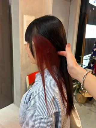 ロング カラー 佐々木 里紗のヘアスタイル