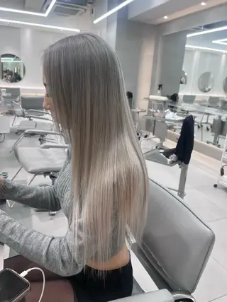 ロング カラー ヘアアレンジ 🌈 YUUNA🌈のヘアスタイル