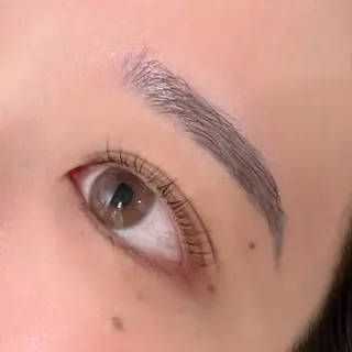 マツエク・マツパ eye lash mele.(マレ)所属・mele(マレ) akiのマツエク・マツパデザイン