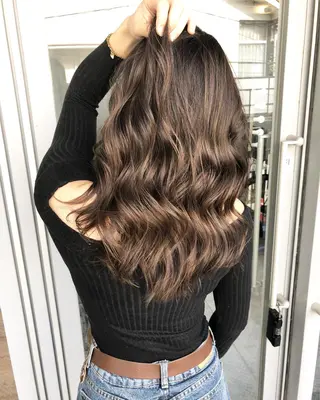 ロング カラー レイヤーカット BLend 渋谷のヘアスタイル