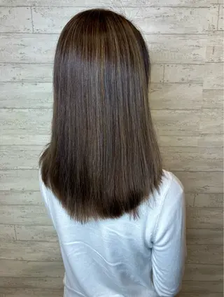 セミロング カラー 小池 穂果/ 府中のヘアスタイル