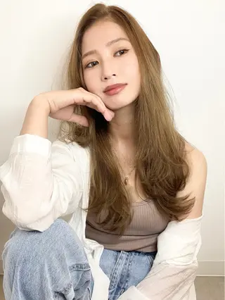 ロング MYRTLE TSUNODAのヘアスタイル