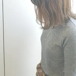 ミディアム カラー ネイル マツエク・マツパ パーマ iplus まつげ、眉毛、耳つぼのマツエク・マツパデザイン