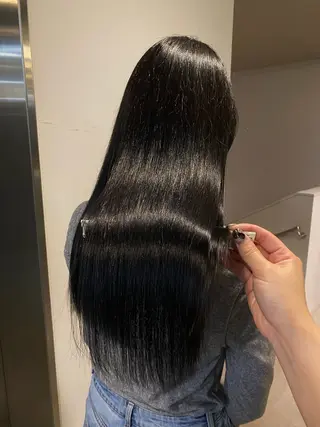 ロング カラー MIYUU OTANIのヘアスタイル