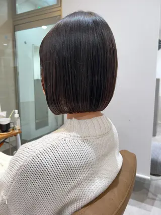 ショート 顔まわりカラー特化 赤津百合絵のヘアスタイル