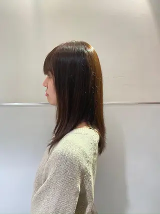 セミロング 髙橋 歩のヘアスタイル