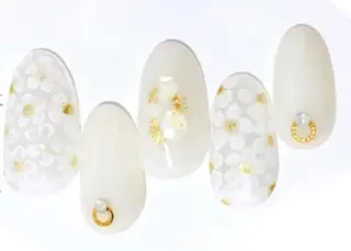 ネイル ゲン レイカのネイルデザイン