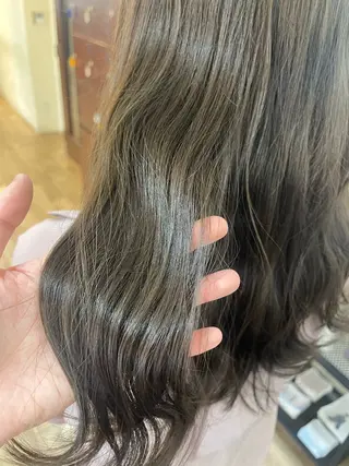 カラー envogue ゆりのヘアスタイル