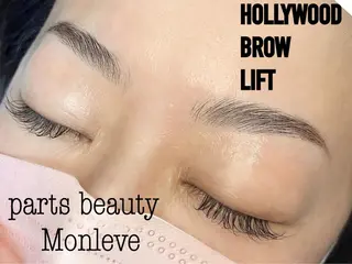 アイブロウ REVIA所属・ＲＥＶＩＡ. rinaのマツエク・マツパデザイン