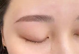 アイブロウ 木原 めいのヘアスタイル