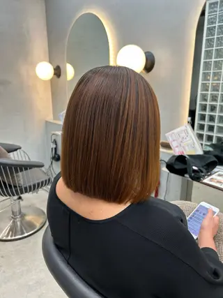 ミディアム レイヤー/艶髪 縮毛矯正🌱  赤石のヘアスタイル