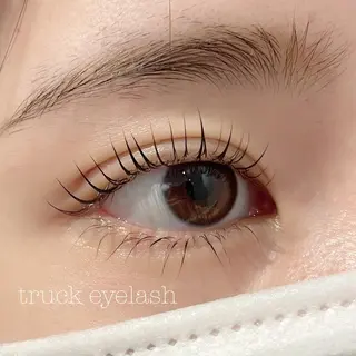 マツエク・マツパ truck阿倍野所属・truck 渡邊 侑季の眉毛・アイブロウイメージ