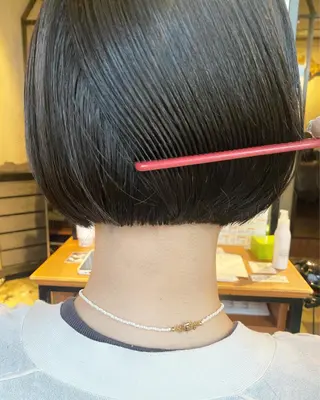 ショート カラー ツキノキ ミナのヘアスタイル