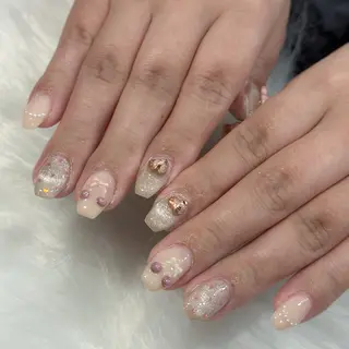 ネイル LAVISH nanamiのネイルデザイン