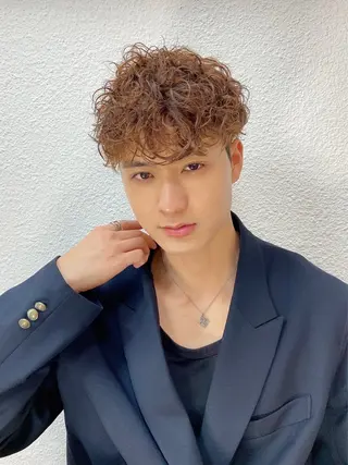 ショート パーマ メンズ/スパイキー ショート/isseyのヘアスタイル