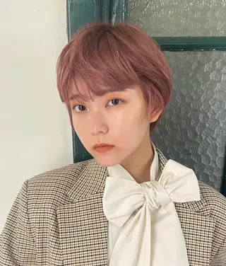 ショート カラー ふみさん/ブリーチ/ ボブ/ウルフのヘアスタイル